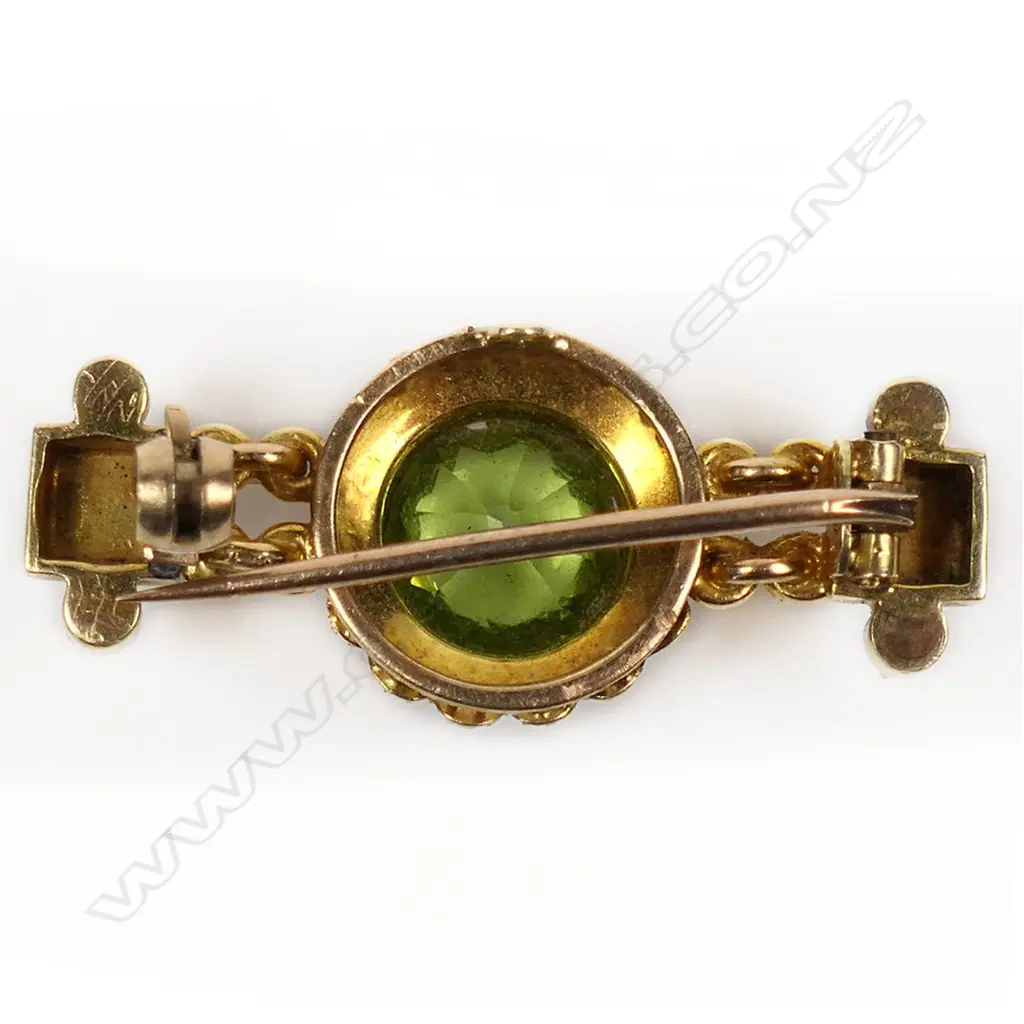 A late Victorian 18ct yellow gold peridot and seed pearl brooch, Image 1++
