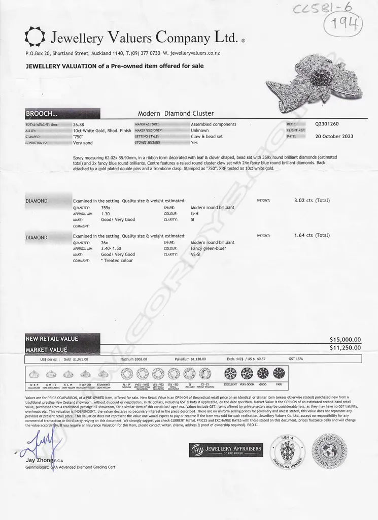 A 10ct gold and diamond brooch, Image 1++