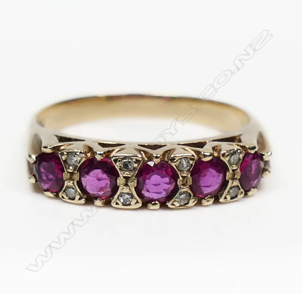 A vintage 9ct yellow gold ruby and diamond ring, Image 1++