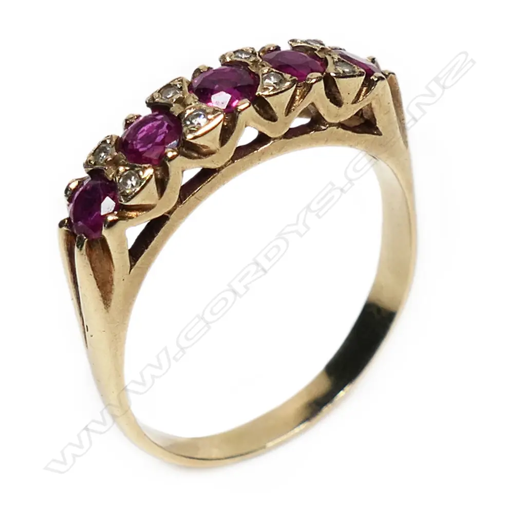 A vintage 9ct yellow gold ruby and diamond ring, Image 1++