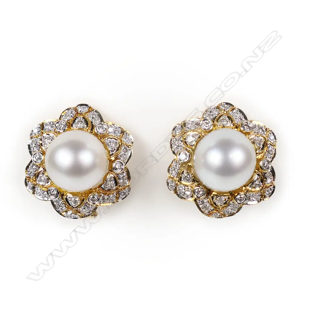 A pair of 18ct gold diamond and pearl earrings, Image 1++