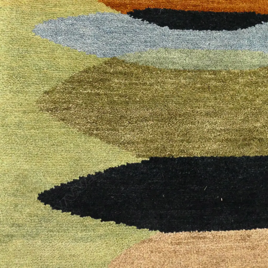 A Source Mondial 'Moeraki' hand-knotted wool runner Image 1++