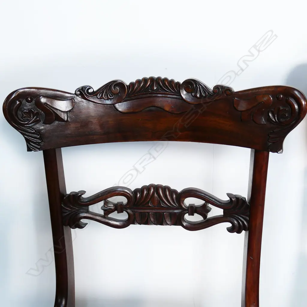 A set of six William IV mahogany dining chairs, Image 1++