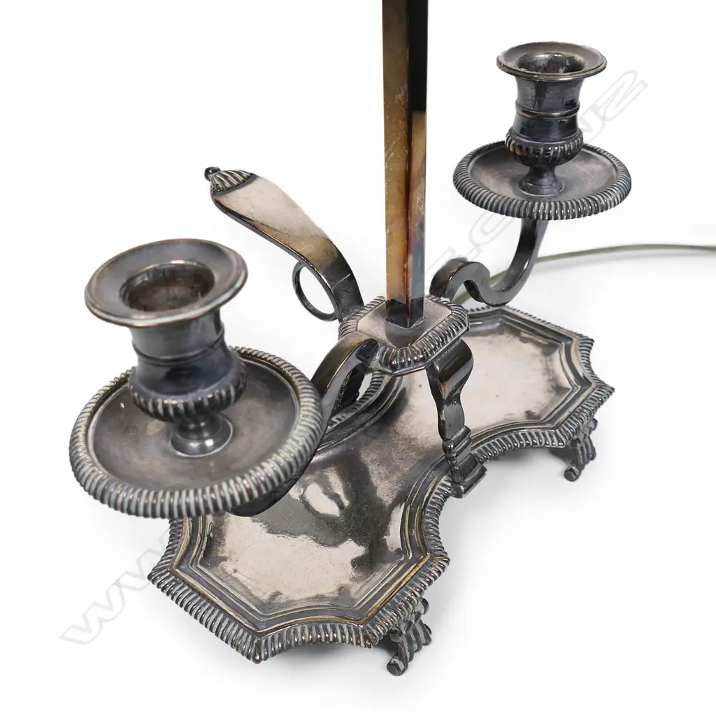 An antique toleware table lamp, Image 1++