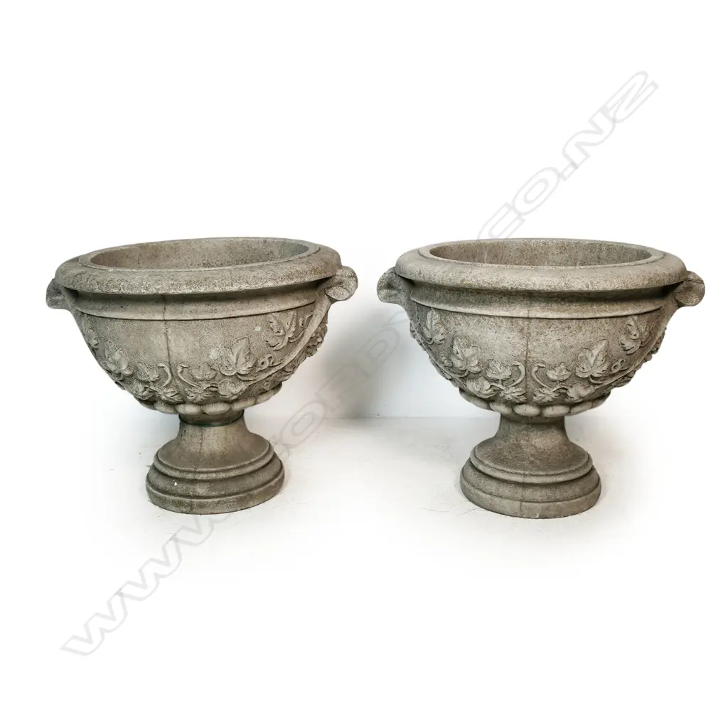 A pair of large classical concrete garden pedestal urns, Image 1++