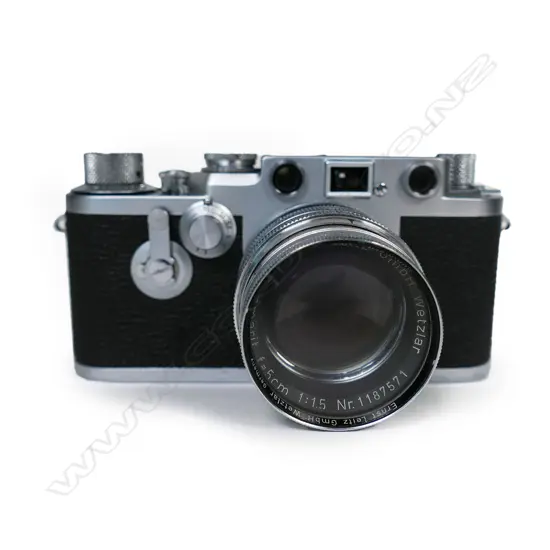 A good Leica IIIf Rangefinder camera with extras all in fitted leather case,
