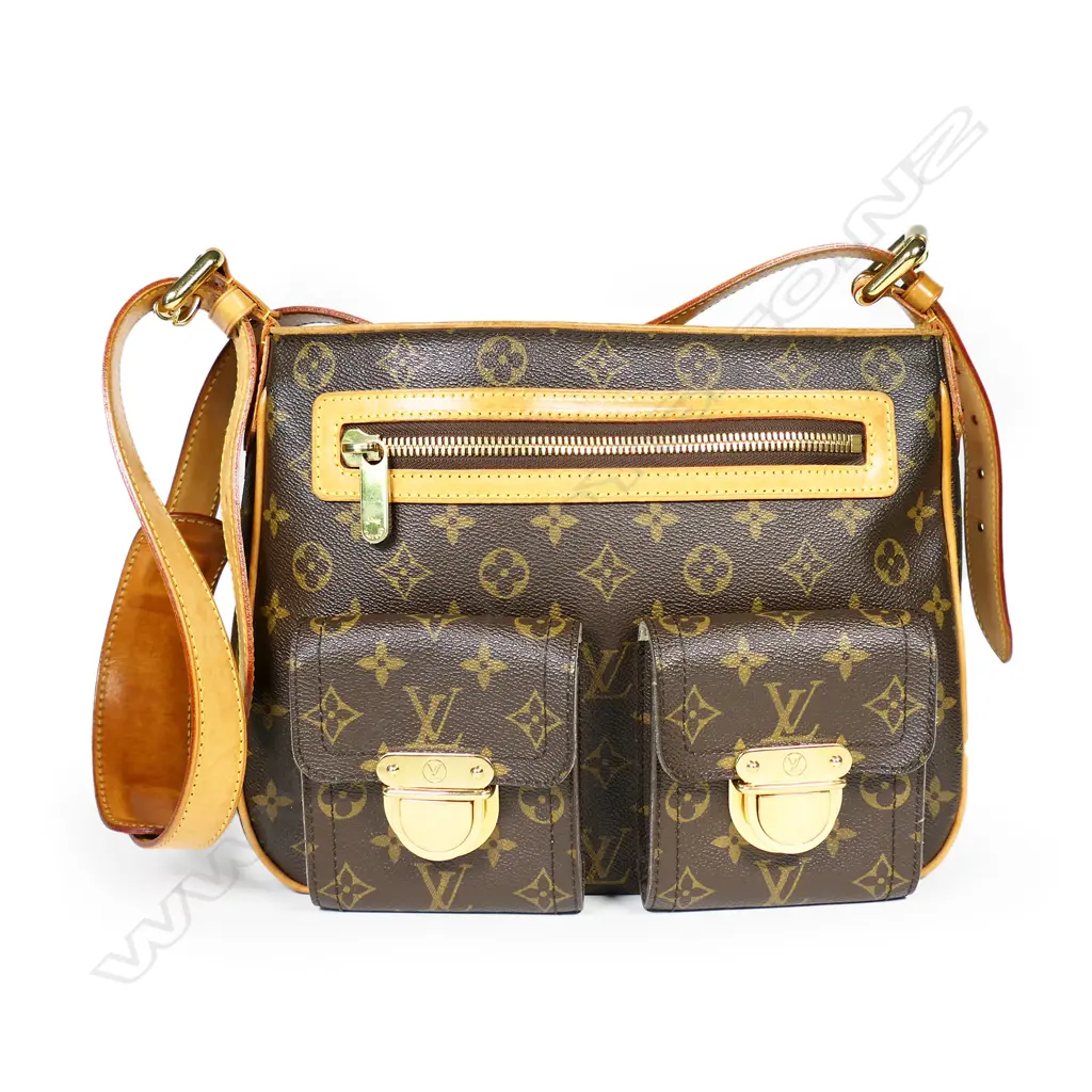 Louis Vuitton brown monogram Hudson GM cross-body bag, Image 1++