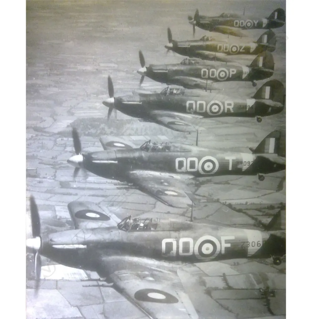 Flight Lieutenant Clive Woodward (Bomber) Estcourt, RNZAF (NZ 391045), RAF Bomber Command WWII archive collection. Image 1++