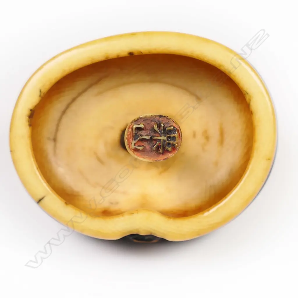 A 19thC stained ivory netsuke study of a bamboo section, Image 1++