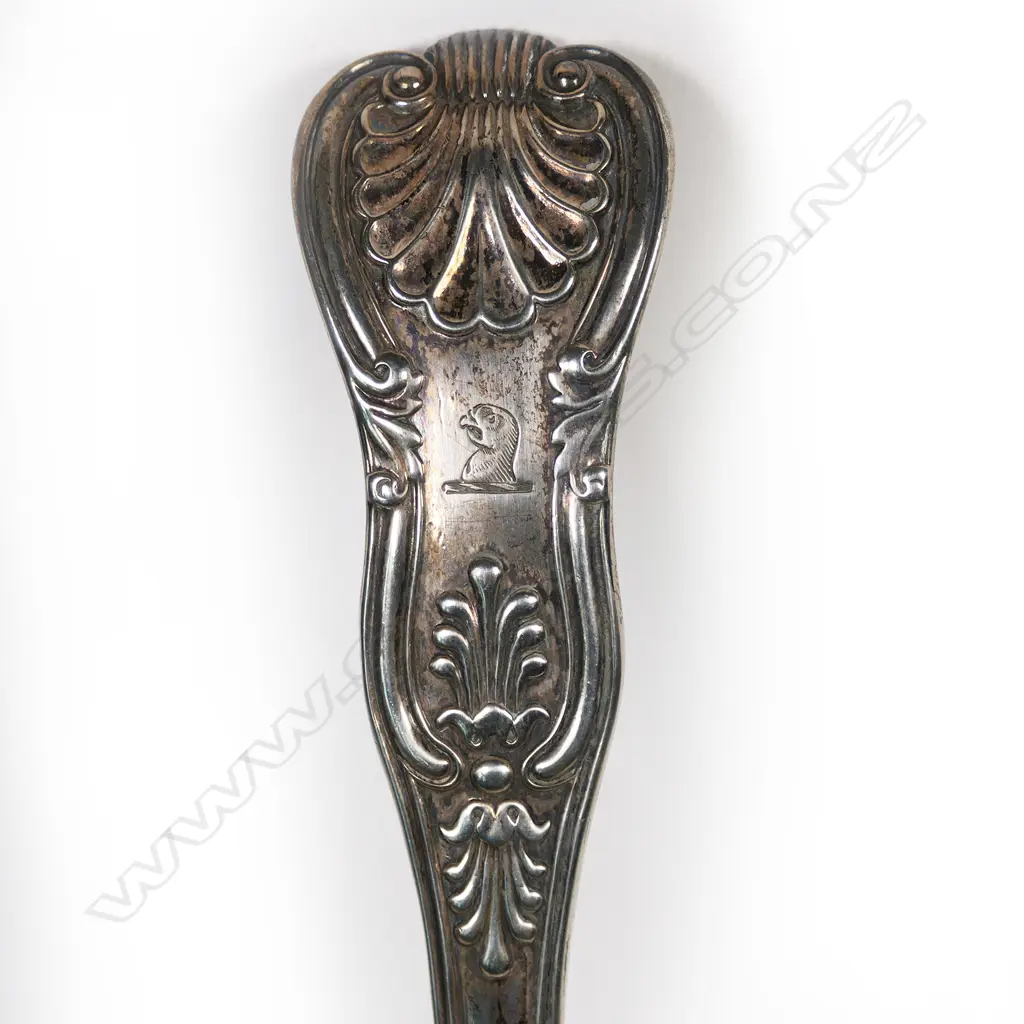 William IV silver King's pattern soup ladle, Image 1++