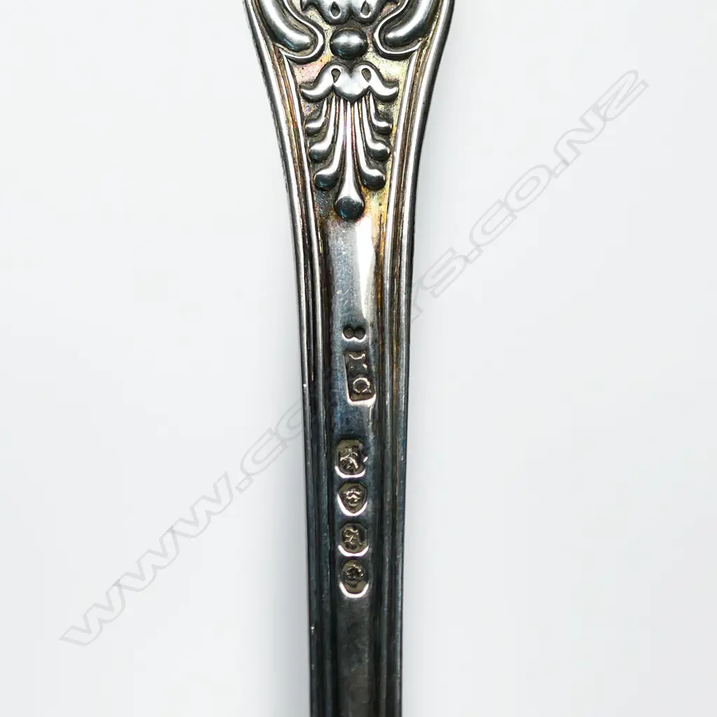 William IV silver King's pattern soup ladle, Image 1++