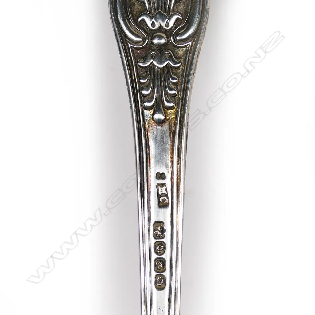 William IV silver King's pattern soup ladle, Image 1++