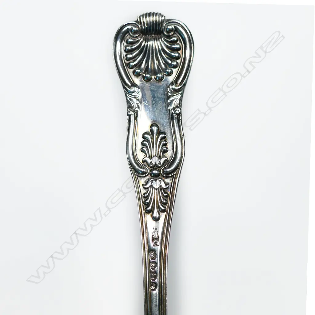 William IV silver King's pattern pie spoon, Image 1++