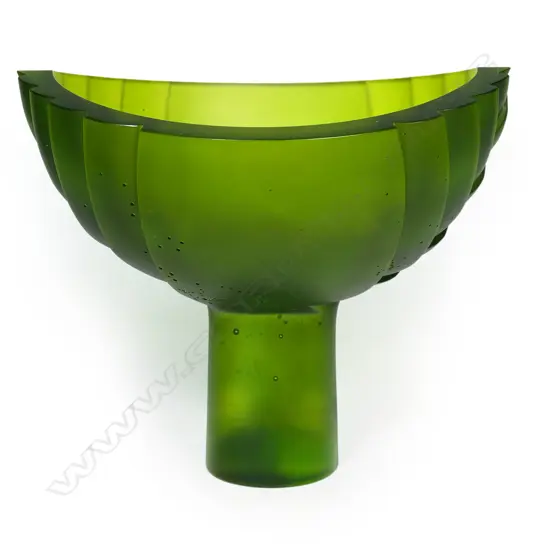 Ann Robinson (1944-), 'Te Rito Pod',