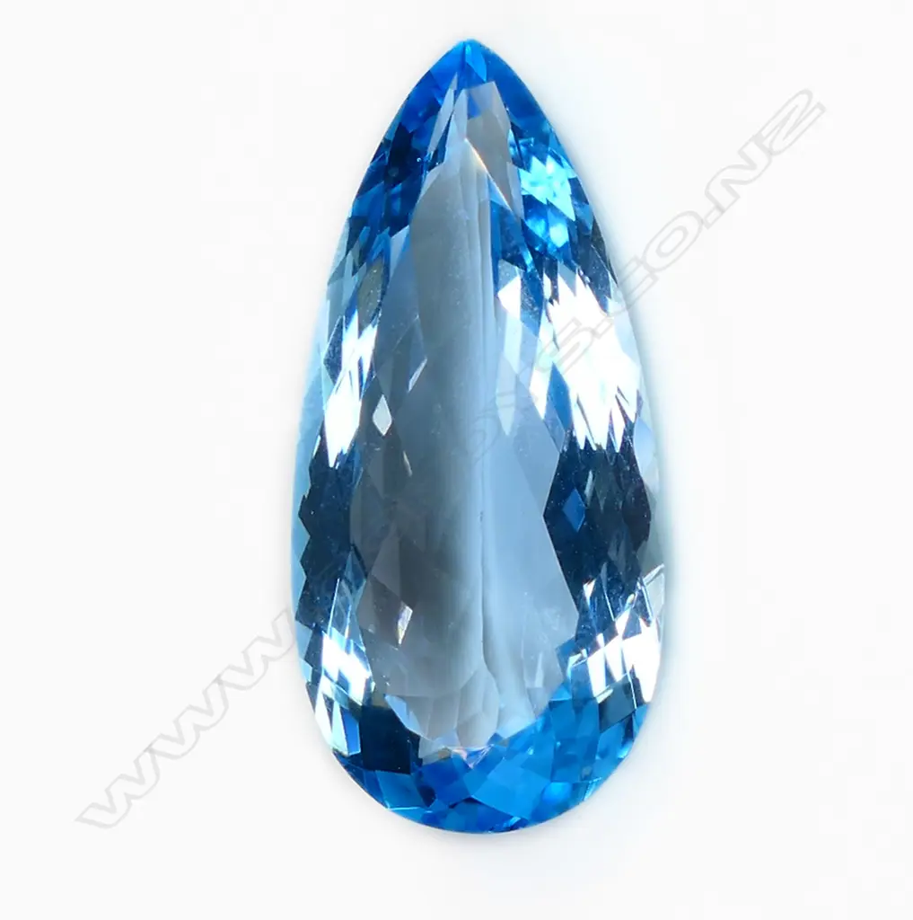 A 28.86ct unset Swiss Blue Topaz, Image 1++