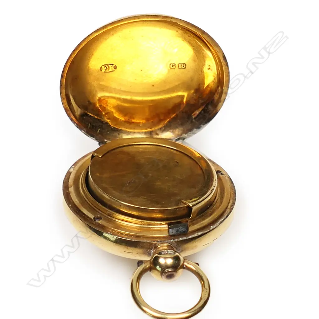 An uncommon Victorian 18ct yellow gold sovereign case, Image 1++
