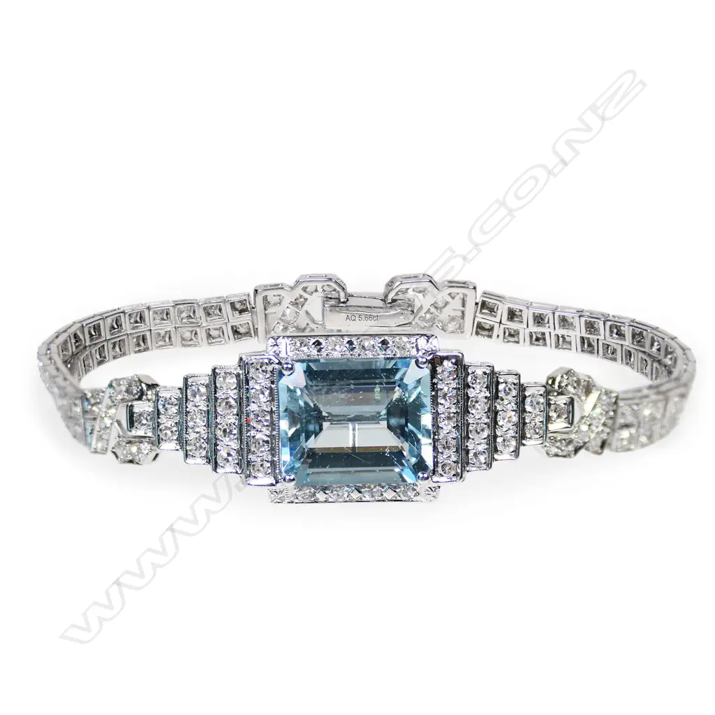 A 14ct white gold aquamarine and diamond Art Deco bracelet, Image 1++
