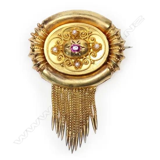 A Victorian 15ct gold fancy tassel fringed brooch,