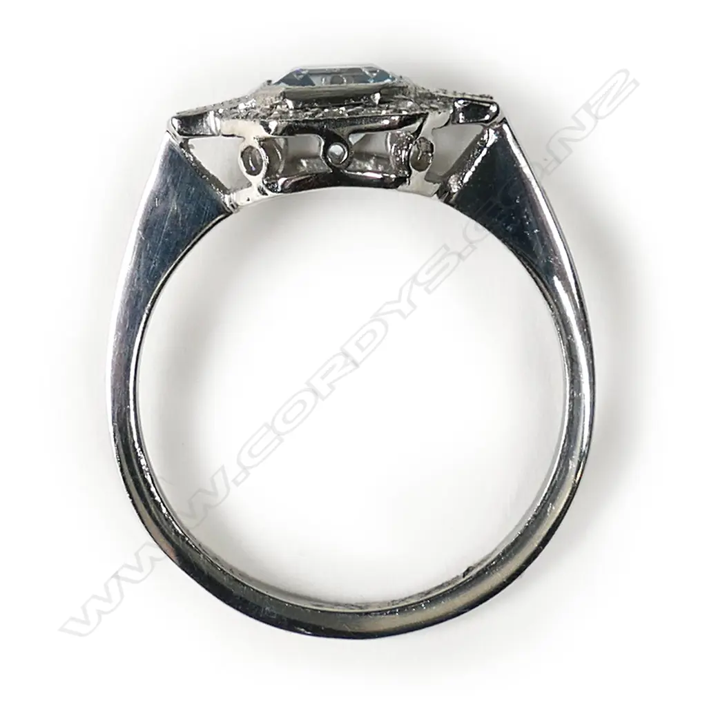 An 18ct white and yellow gold aquamarine and diamond Art Deco style ring, Image 1++