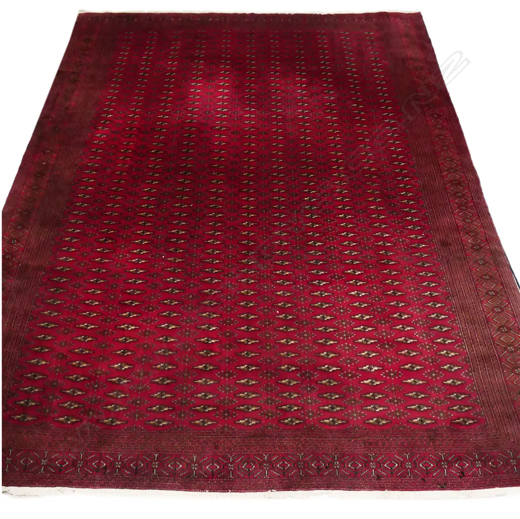 A large Turkman hand-knotted carpet, Image 1++