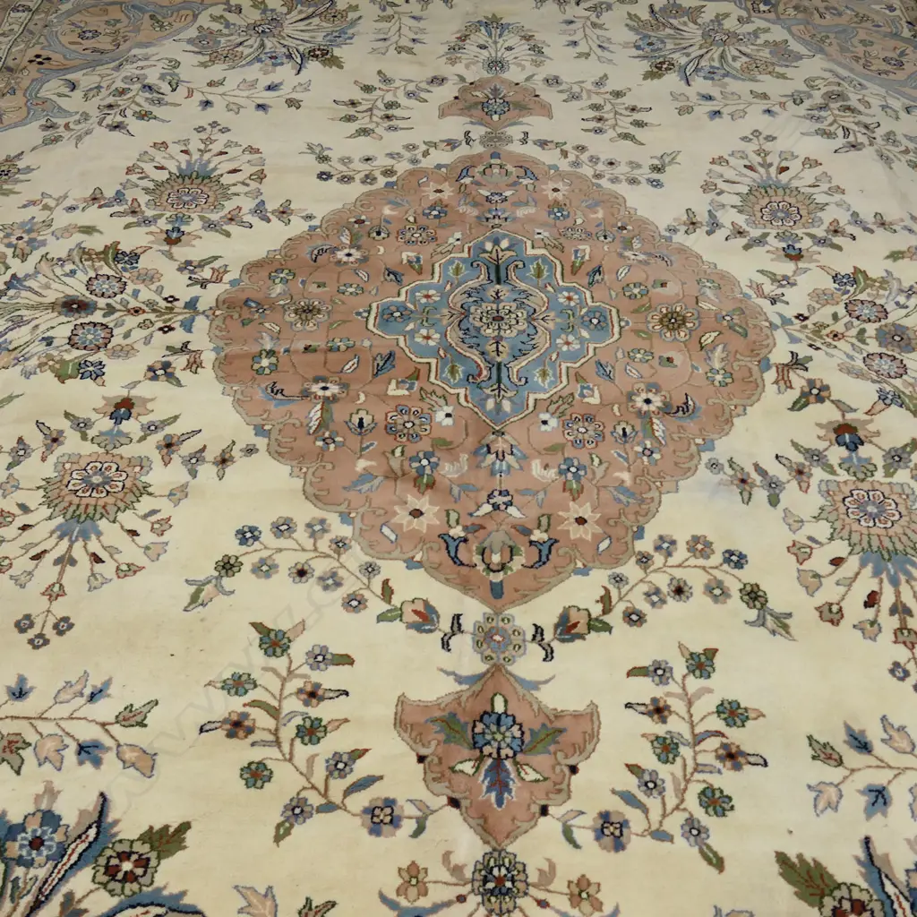 A large Iranian Tabriz wool on cotton carpet, Image 1++