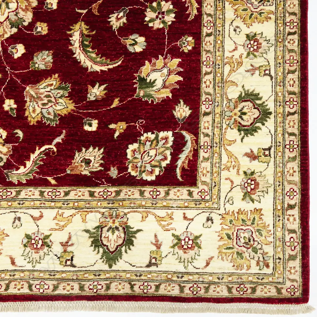 A large Chobi hand-knotted carpet, Image 1++