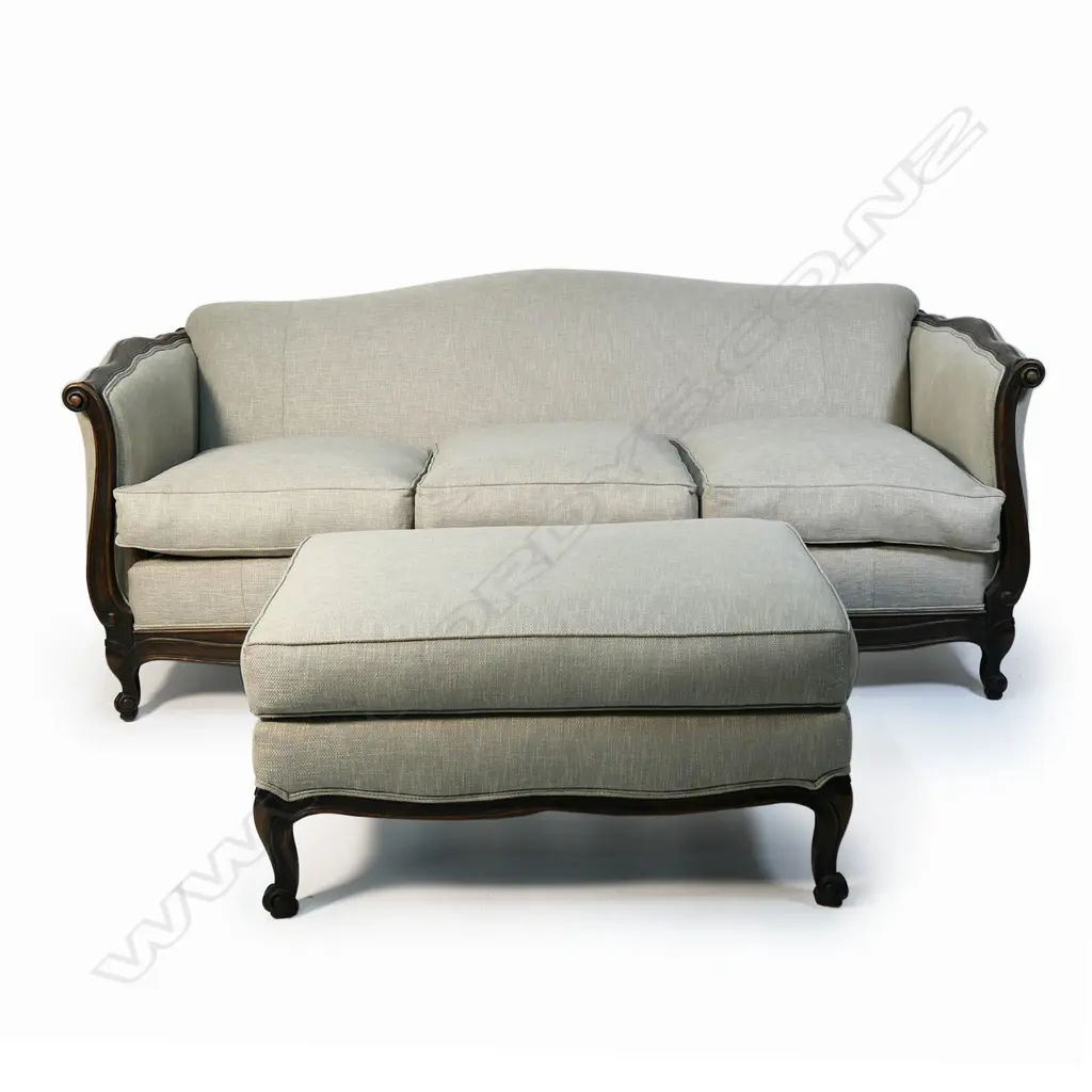A Designers Collection French style three seater couch, Image 1++