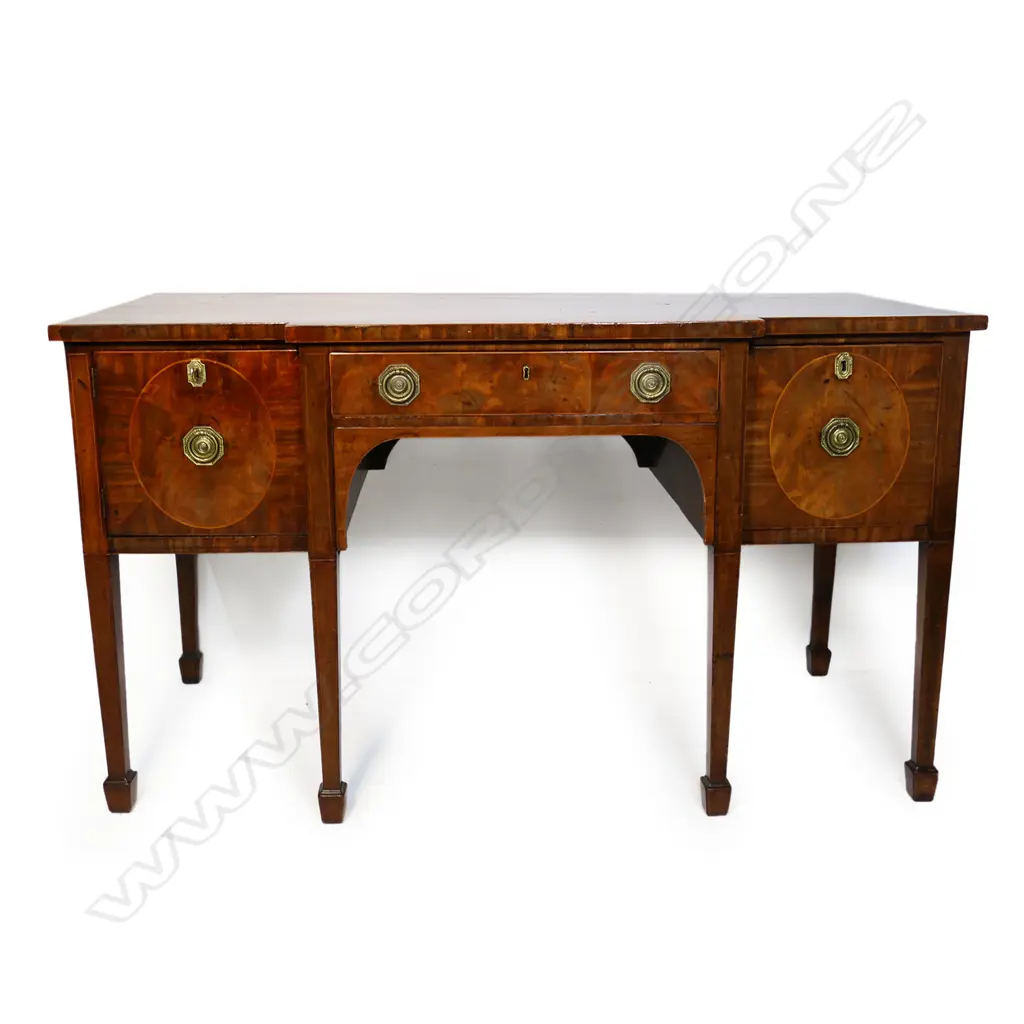 An Edwardian mahogany breakfront sideboard, Image 1++