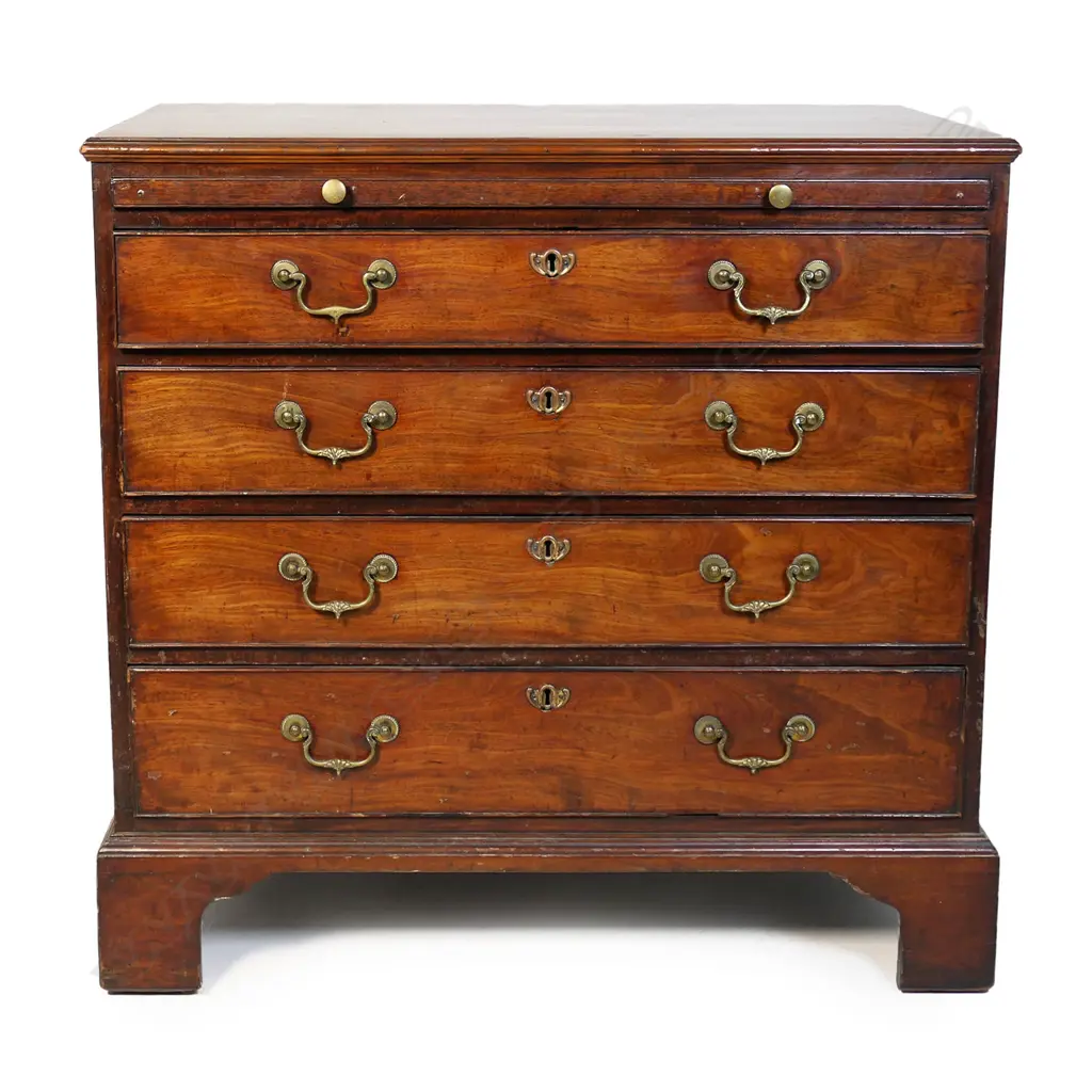 A quality George III flame mahogany bachelor's chest, Image 1++