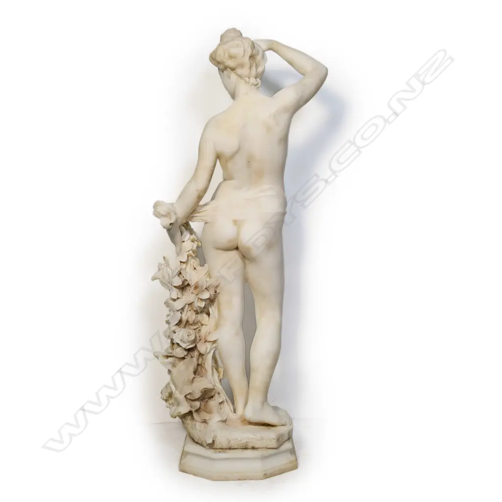 A fine large 19thC Italian carved Carrara white marble sculpture of a young naked woman standing, Image 1++