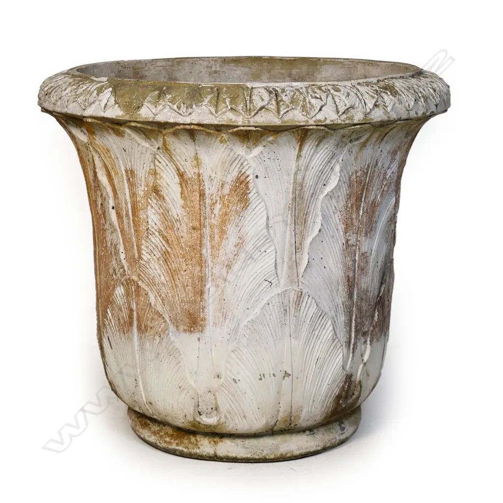 A concrete garden pot, Image 1++