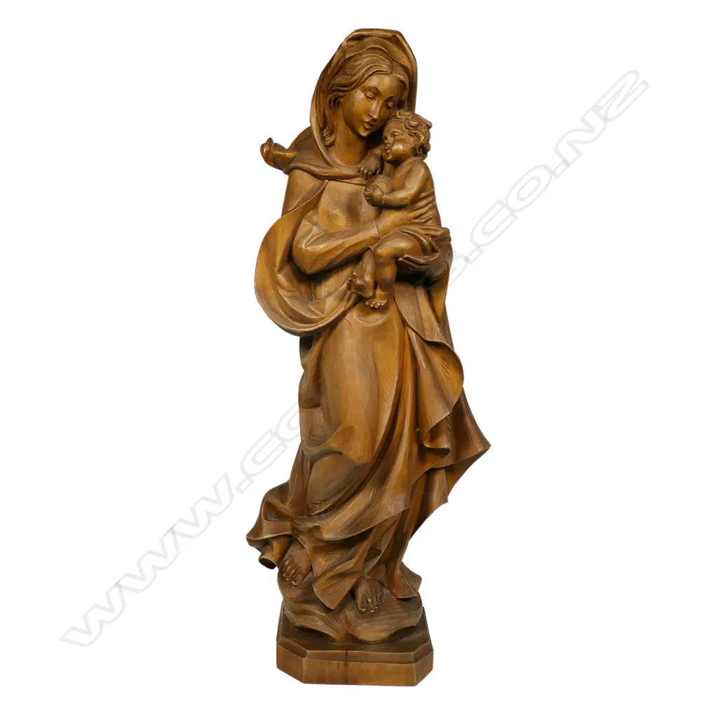A vintage Continental carved figure of Madonna and Child, Image 1++
