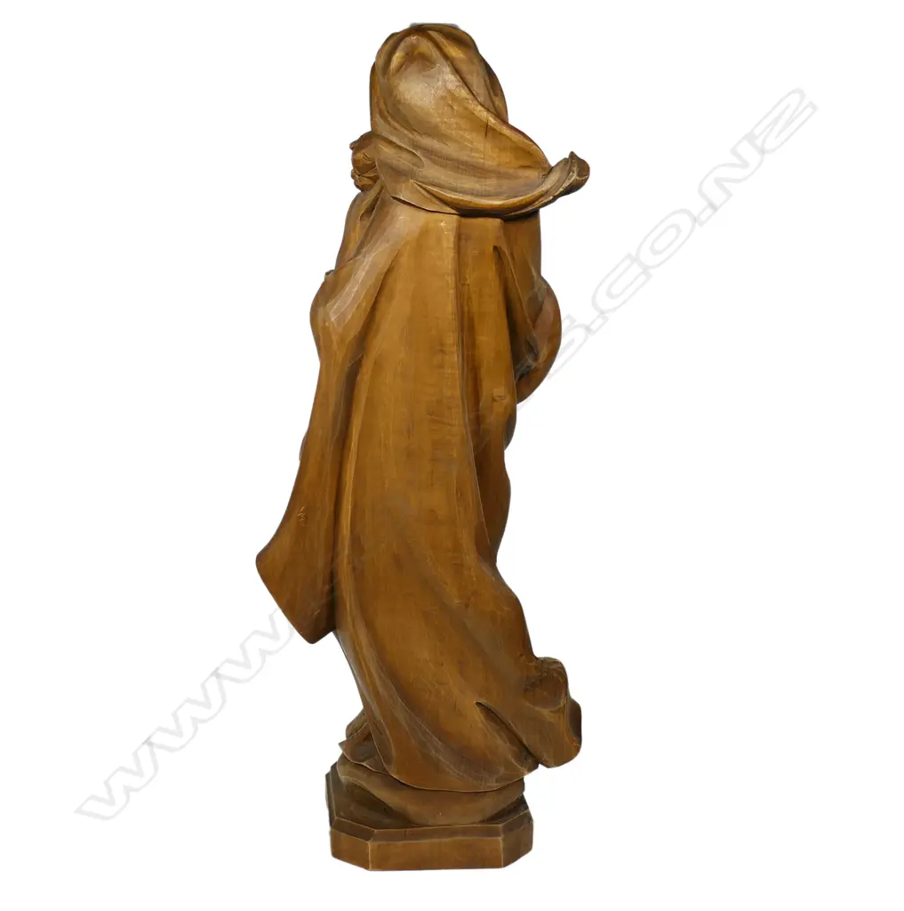 A vintage Continental carved figure of Madonna and Child, Image 1++