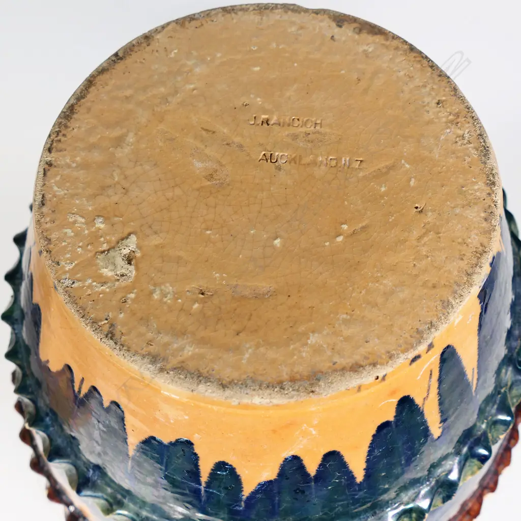 A large Jova Rancich pottery lidded jar, Image 1++
