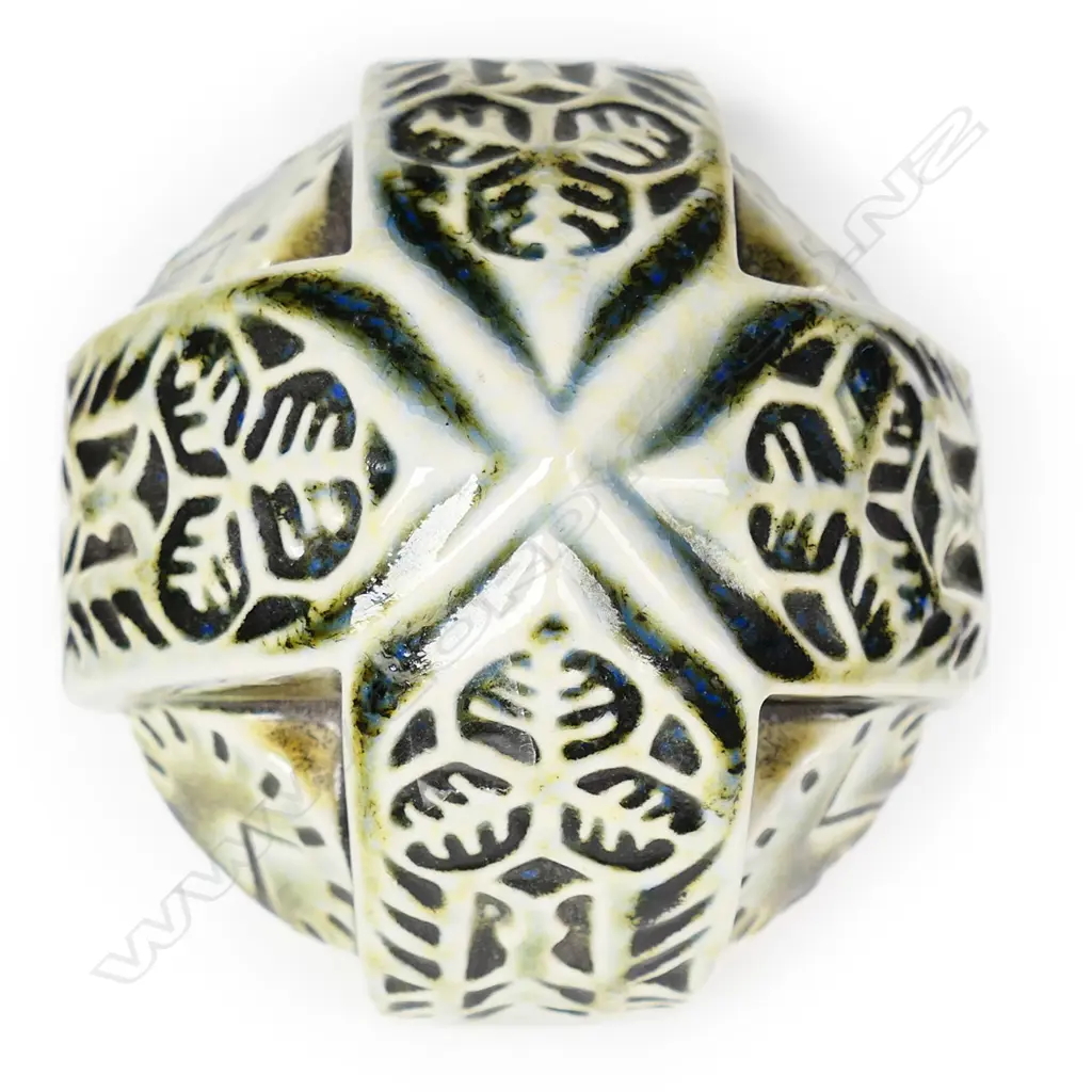 A Bob Steiner commemorative clock dome paperweight, Image 1++