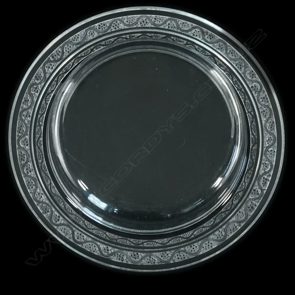 A vintage Lalique float bowl, Image 1++