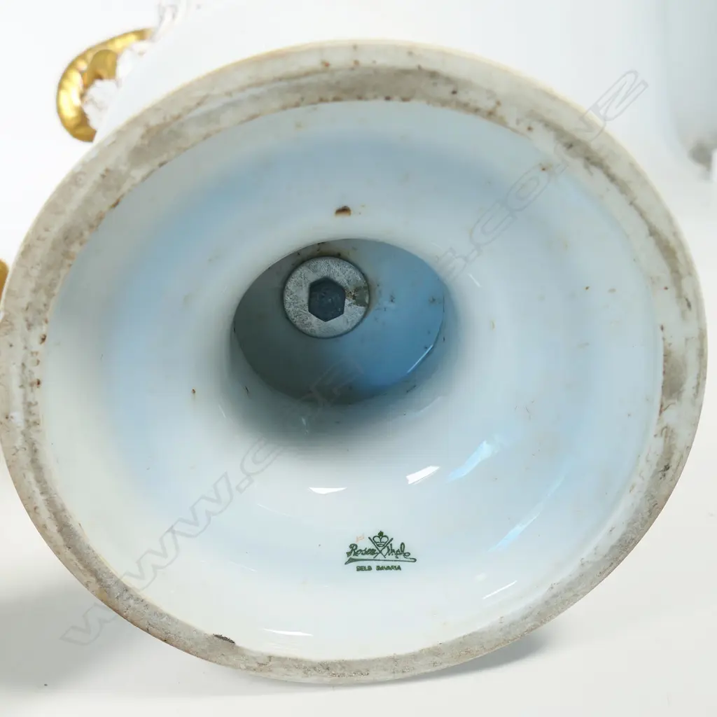 A pair of impressive 20thC Rosenthal lidded urns, Image 1++