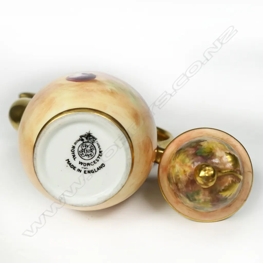 A Royal Worcester fruit hand painted miniature lidded coffee pot, Image 1++