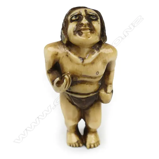 Ivory netsuke of wrestler,