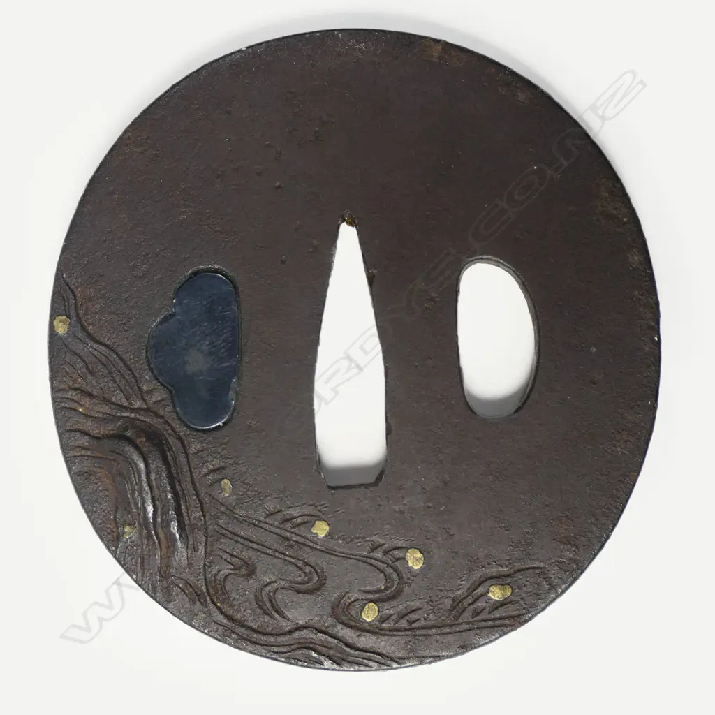 An18thc Edo period oval iron Shoami school tsuba, Image 1++