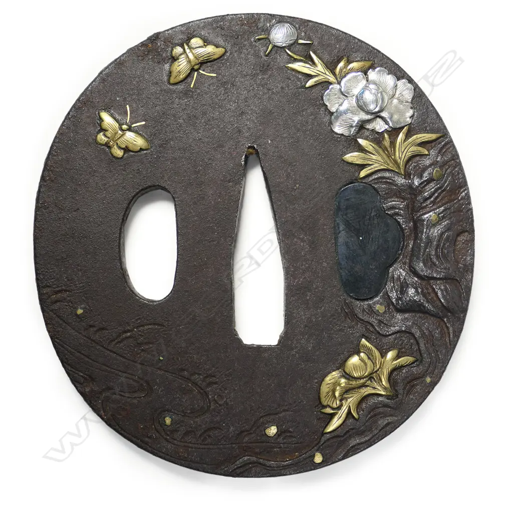 An18thc Edo period oval iron Shoami school tsuba, Image 1++