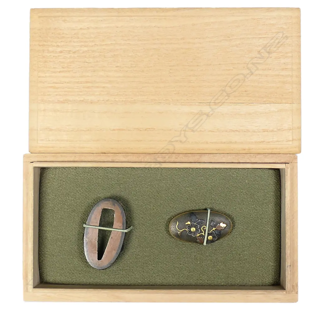 An 18th/19thC Edo period cased Japanese fuchi and kashira, Image 1++