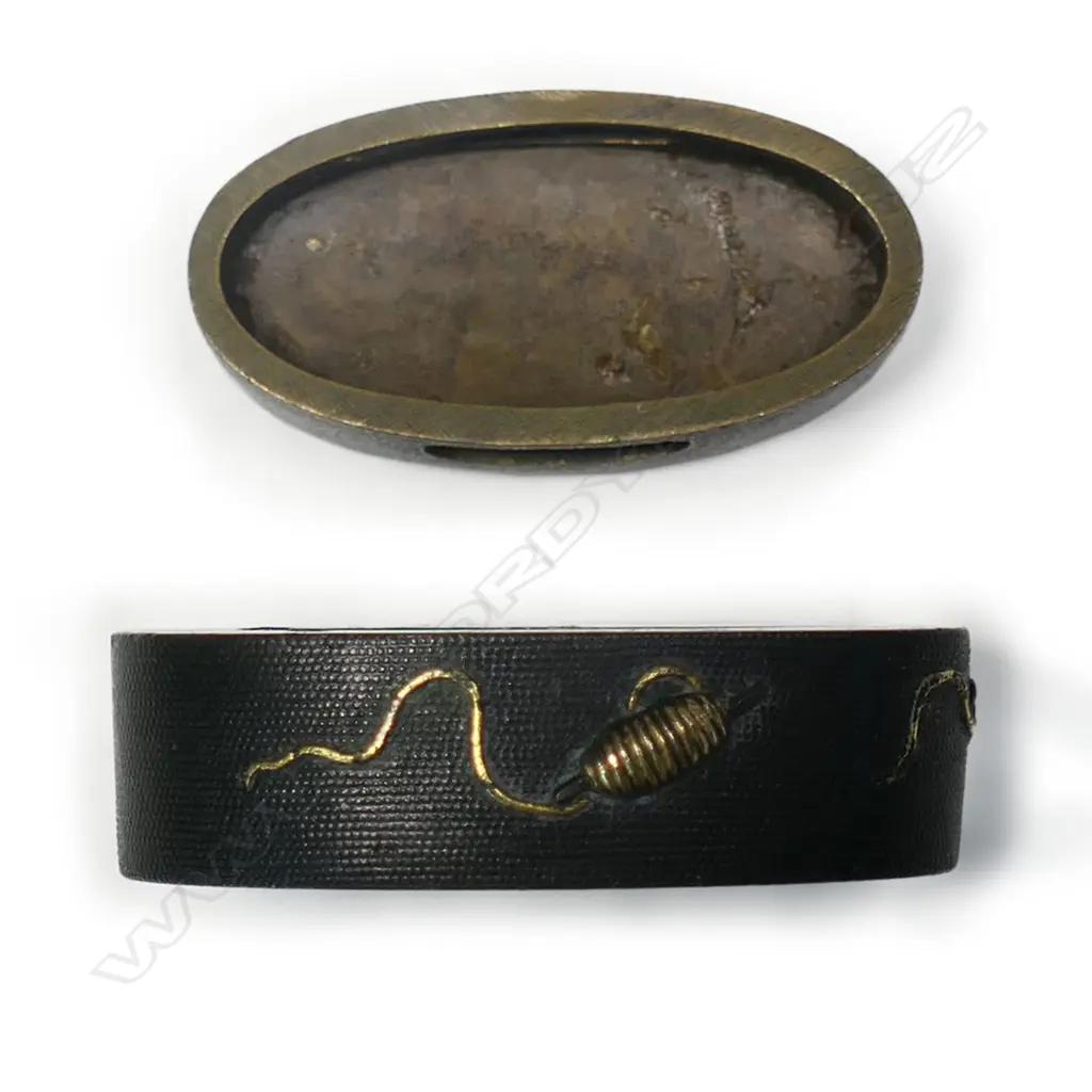 An 18th/19thC Edo period cased Japanese fuchi and kashira, Image 1++