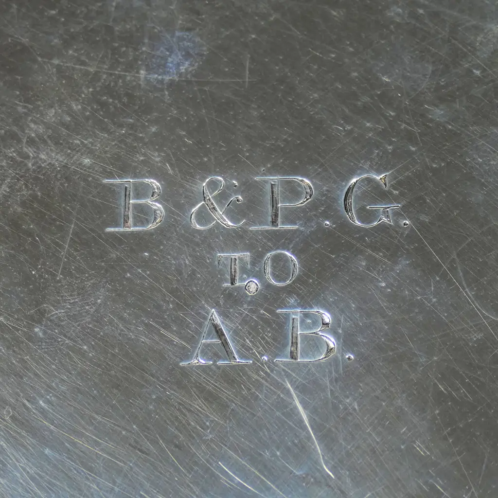 An early Victorian silver salver, Image 1++