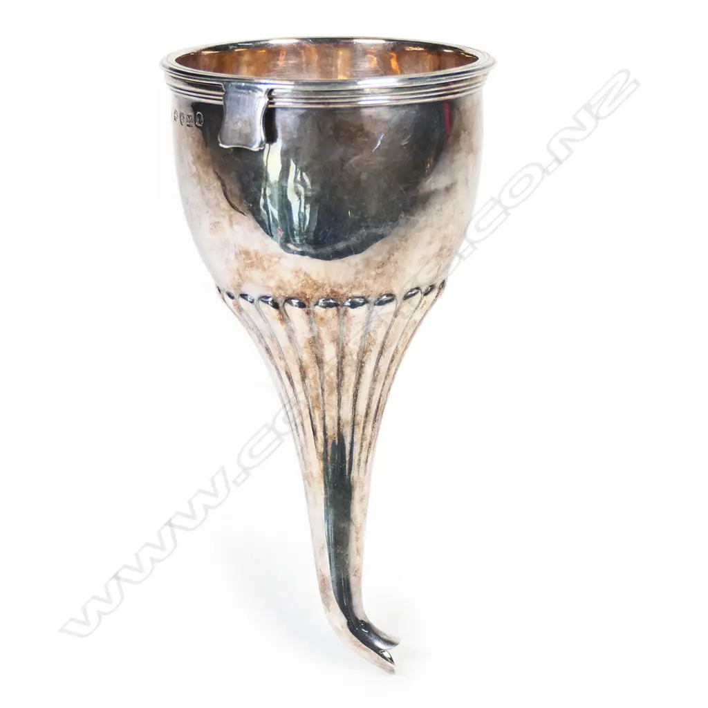 A late George III silver wine funnel, Image 1++