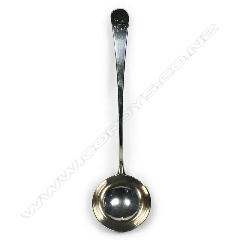 A George III silver soup ladle, Image 1++