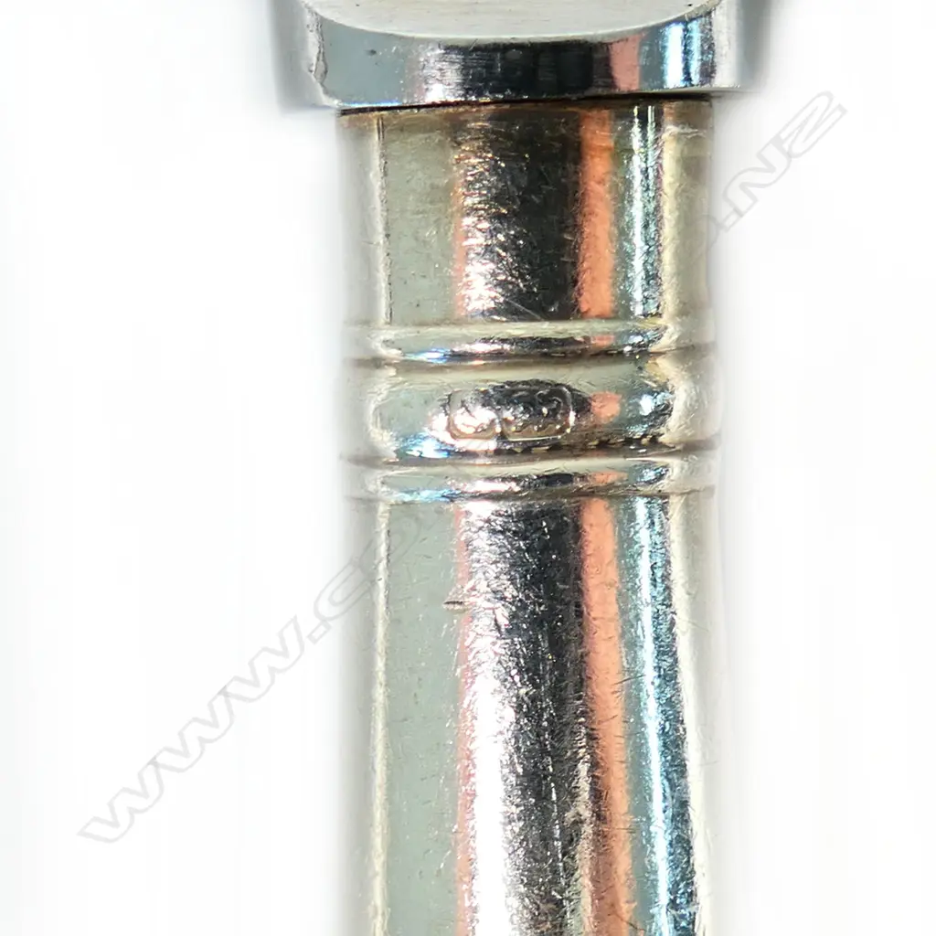 A set of twelve silver pistol grip dinner knives, Image 1++