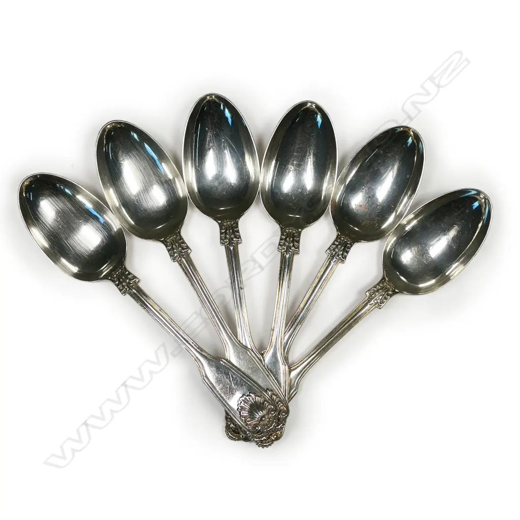 A set of six Victorian silver dessert spoons, Image 1++