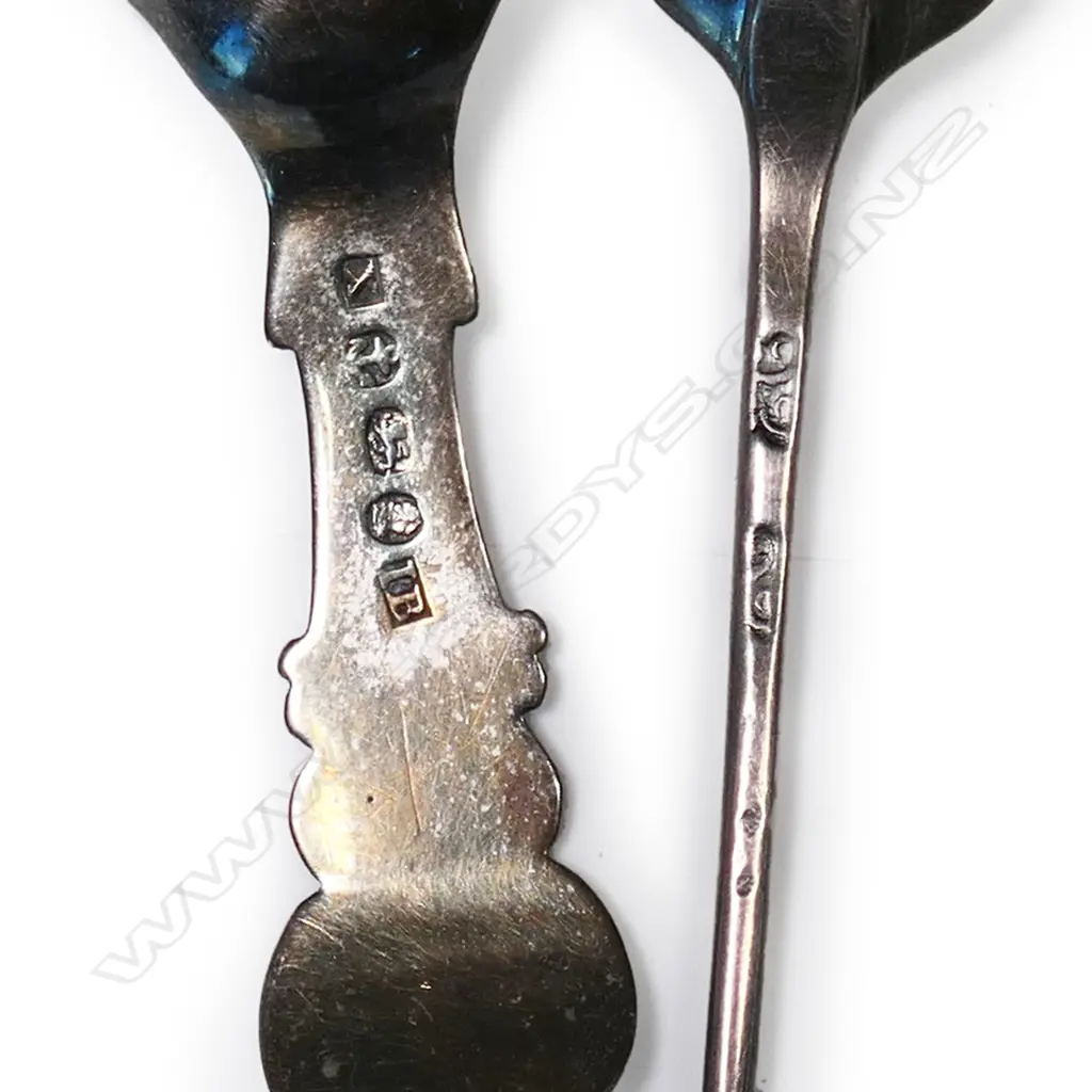 Two Georgian silver spoons, Image 1++