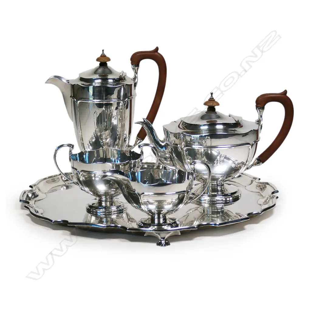 An impressive heavy silver five-piece tea service, Image 1++